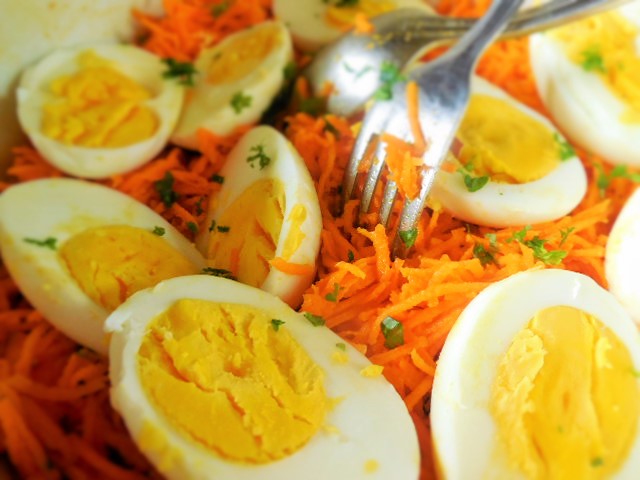 Carottes râpées – Oeufs&nbsp;durs