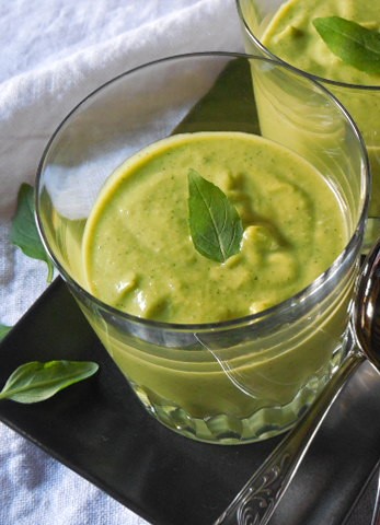 soupe-froide-de-courgettes-basilic (3)