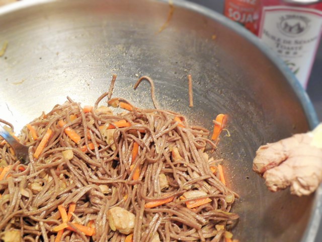 Nouilles chinoises au&nbsp;porc