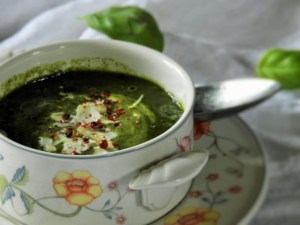 VeloutĂ© d’Ă©pinards frais