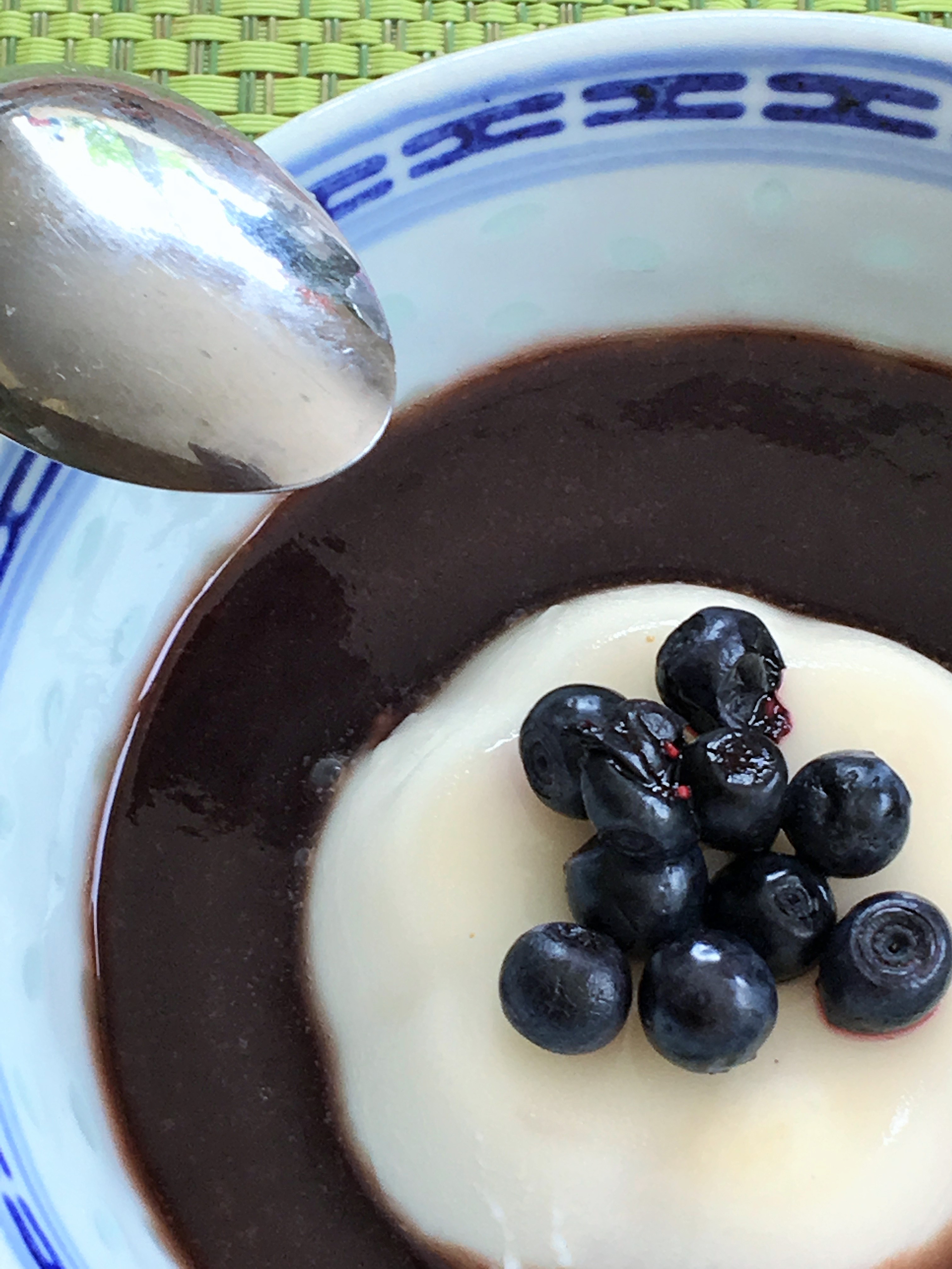 blanc-manger-coulis-myrtilles (6)