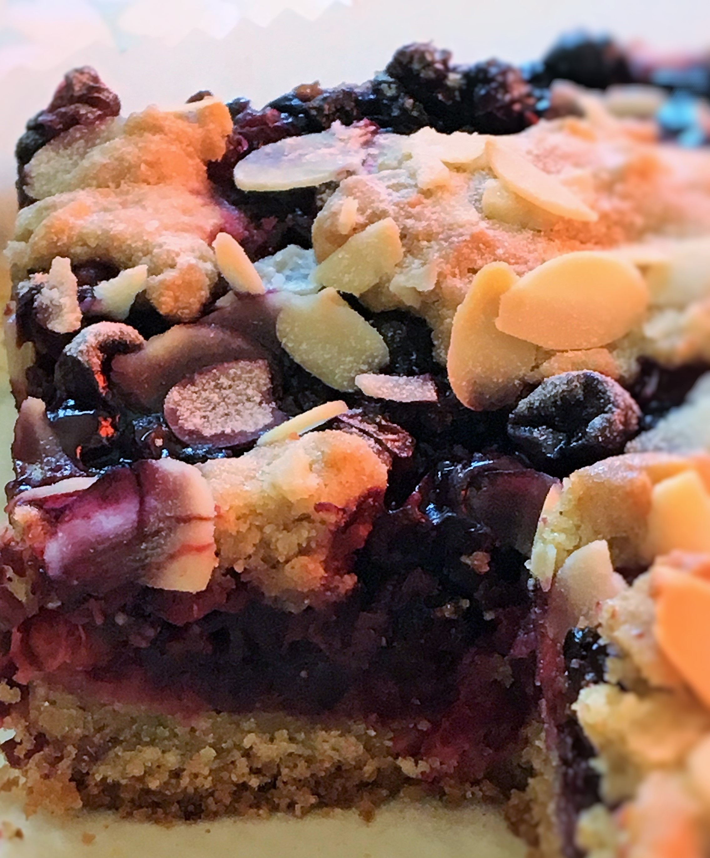 Carrés croustillants aux&nbsp;myrtilles