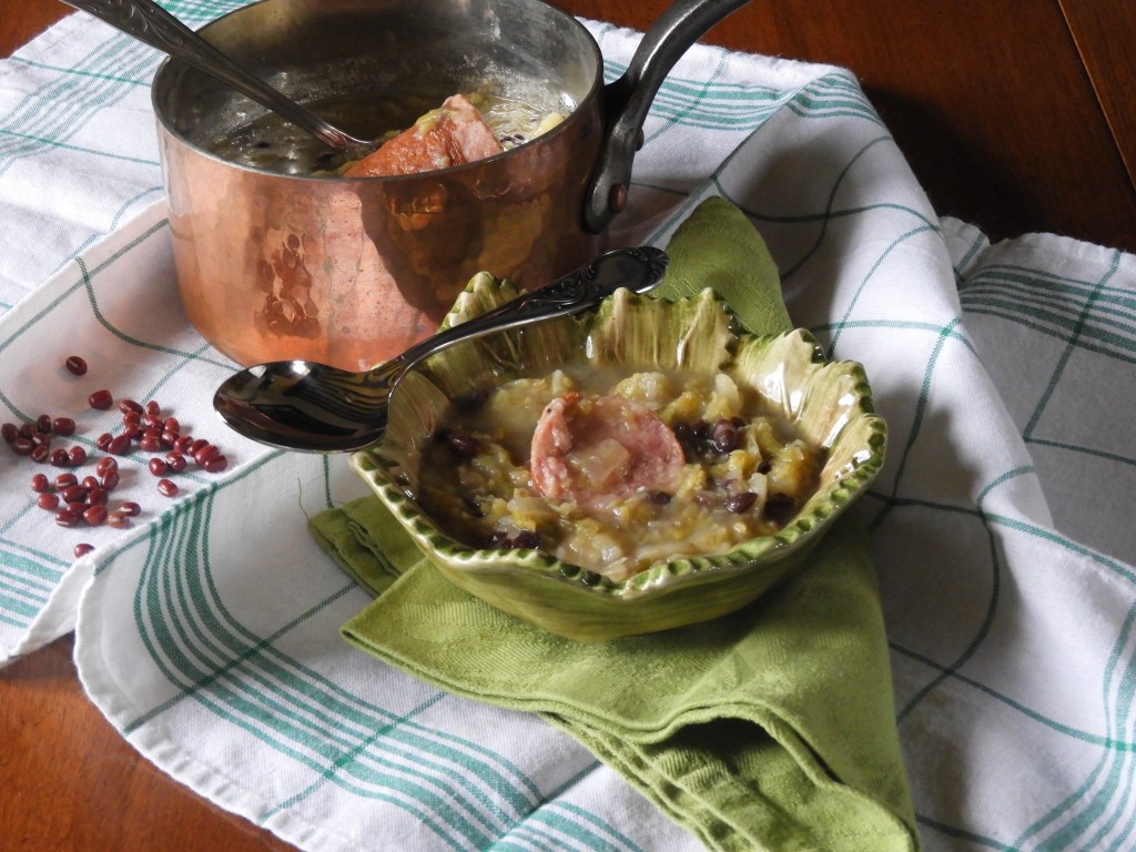 Soupe au chou avec saucisse de&nbsp;Morteau