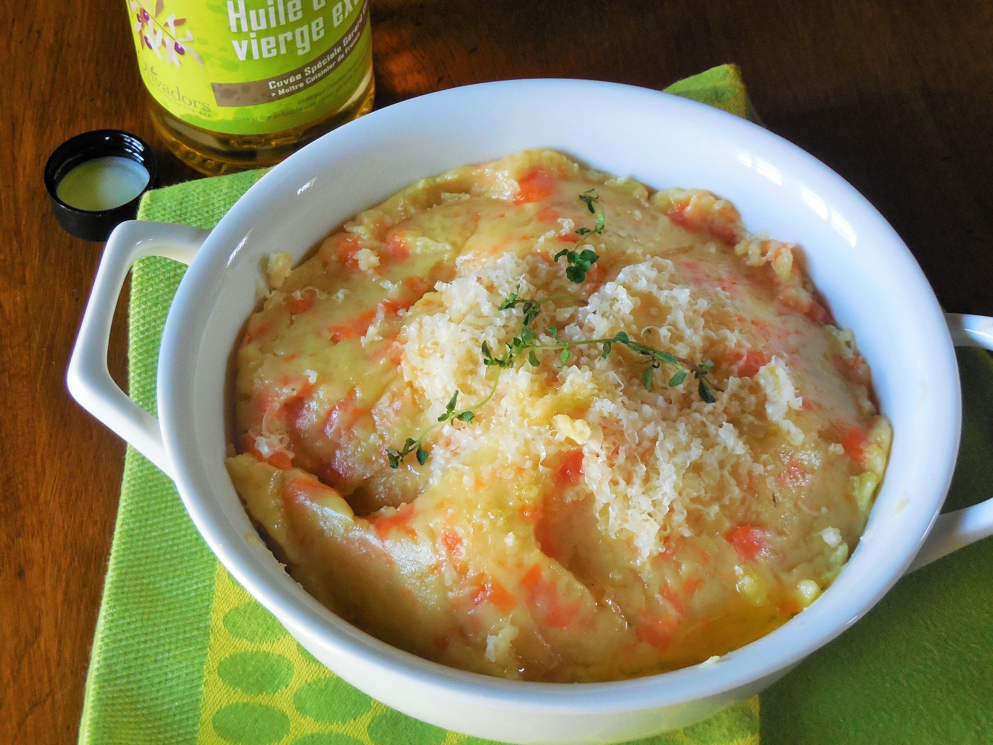 Ecrasé de pommes de terre/carottes à l&rsquo;huile d&rsquo;olive et thym&nbsp;citron