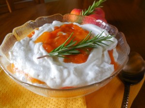 Crémet d&rsquo;Anjou et compotée d&rsquo;abricots au&nbsp;romarin