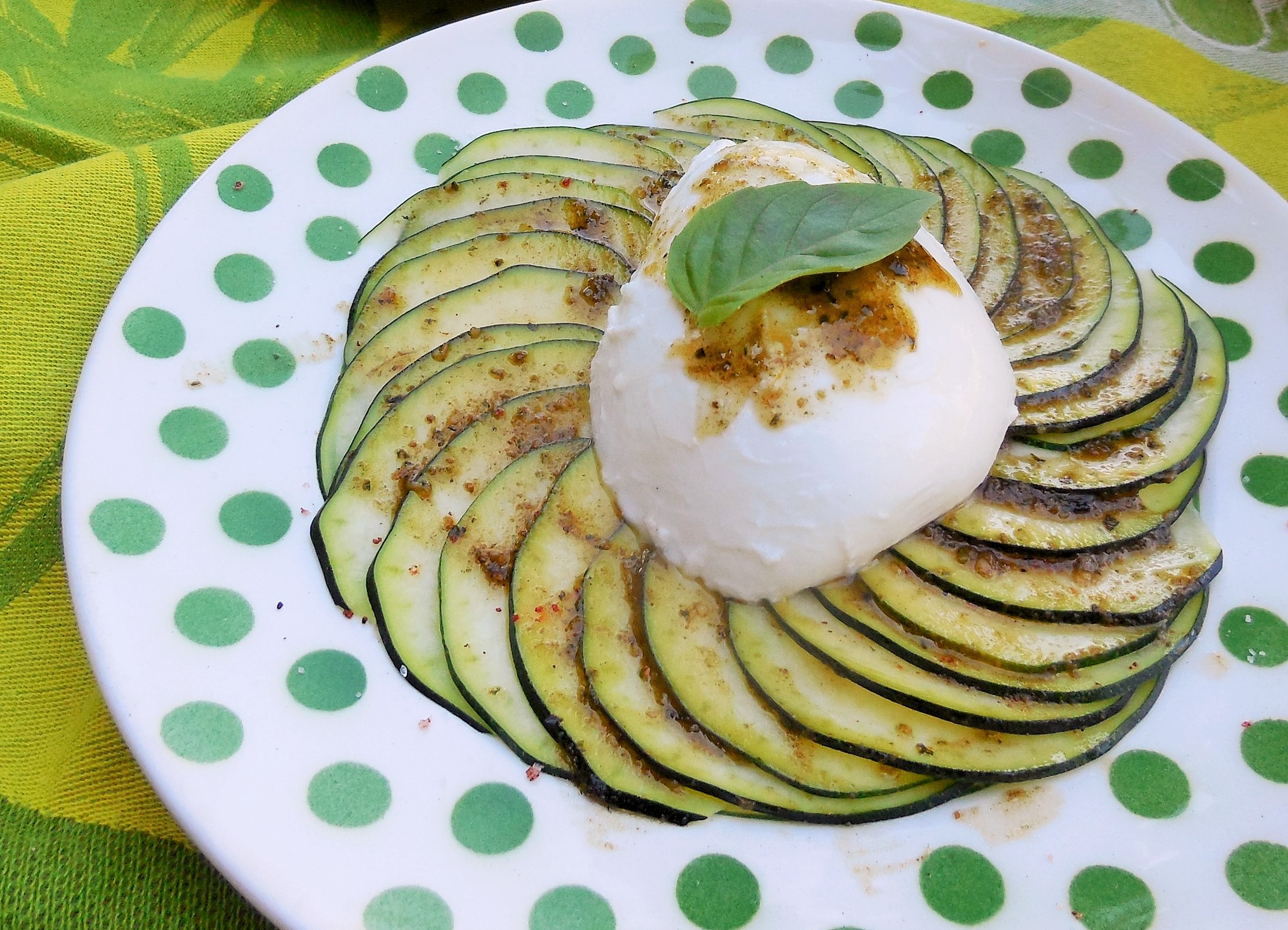 rosace-courgette-mozzarella (1)