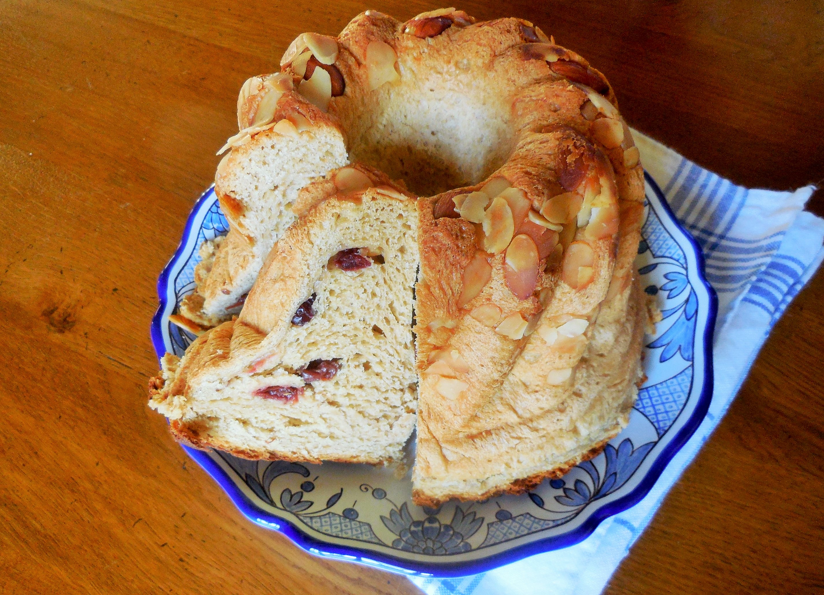 Kouglof ou Kugelhopf ou&nbsp;Gugelhupf