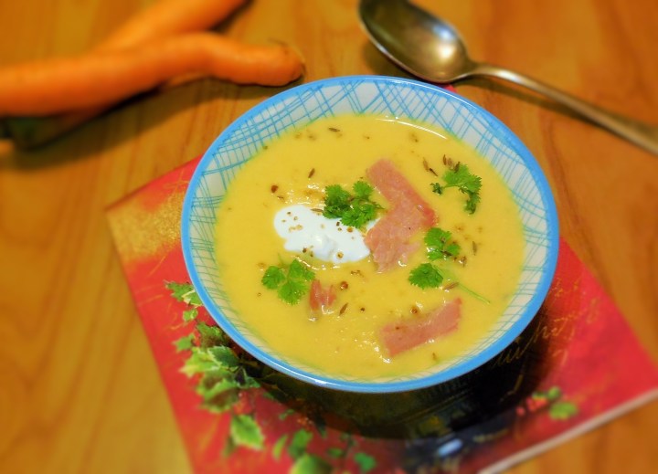 Soupe de carottes et lentilles&nbsp;corail