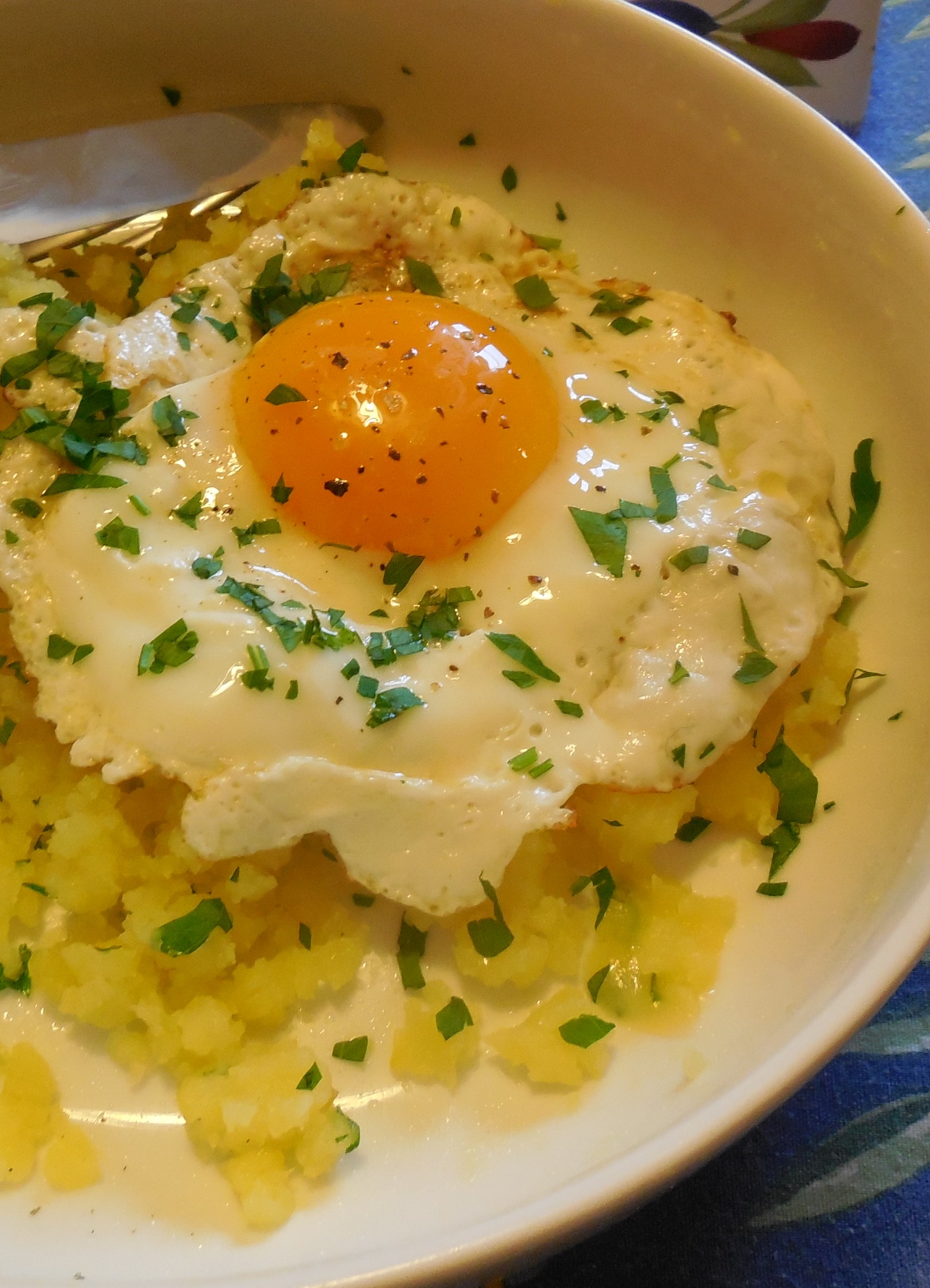 oeuf-pdt-persil-tomme-du-nevet (1)