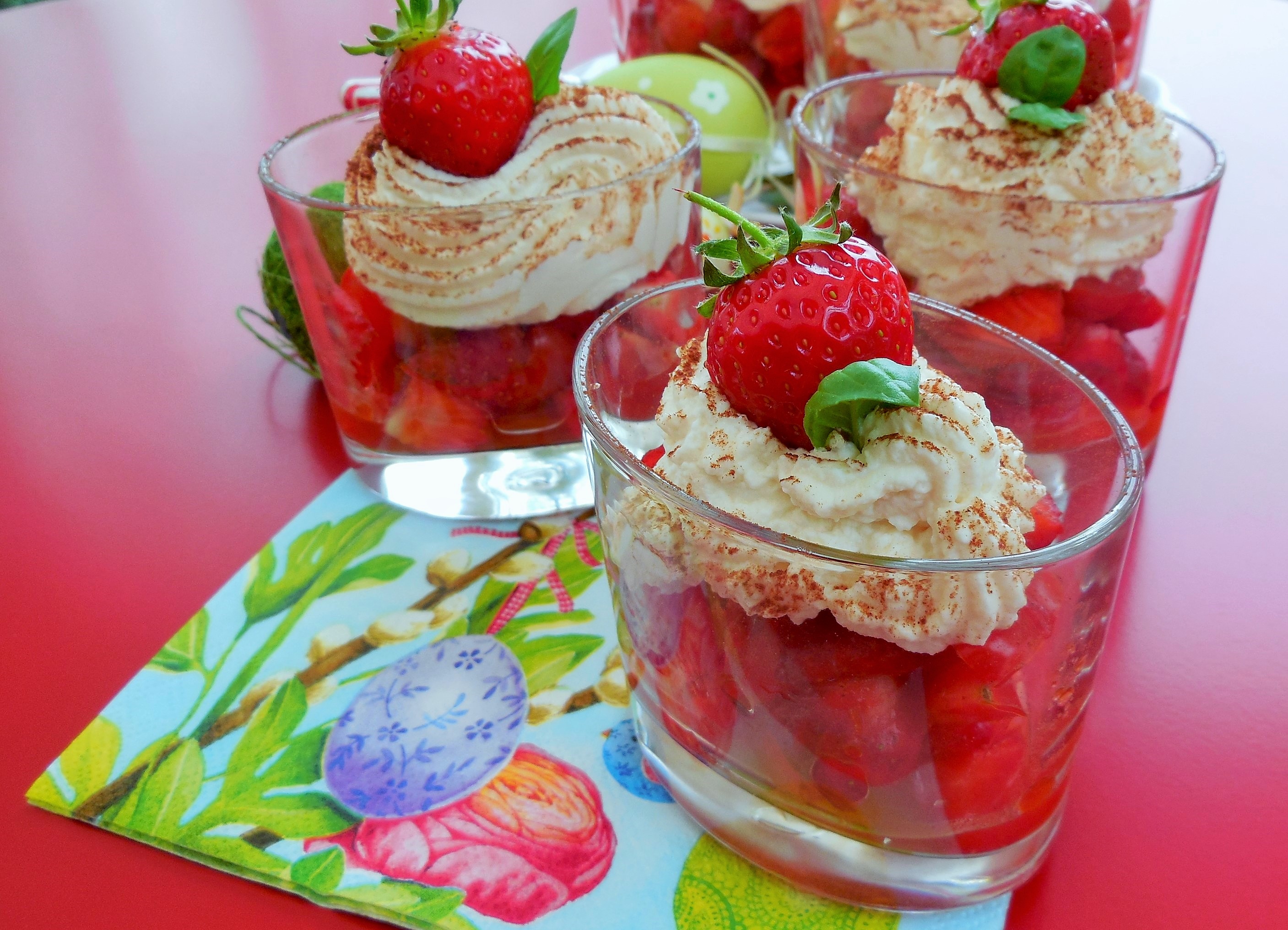 verrine-fraises-tomates-cerise (1)