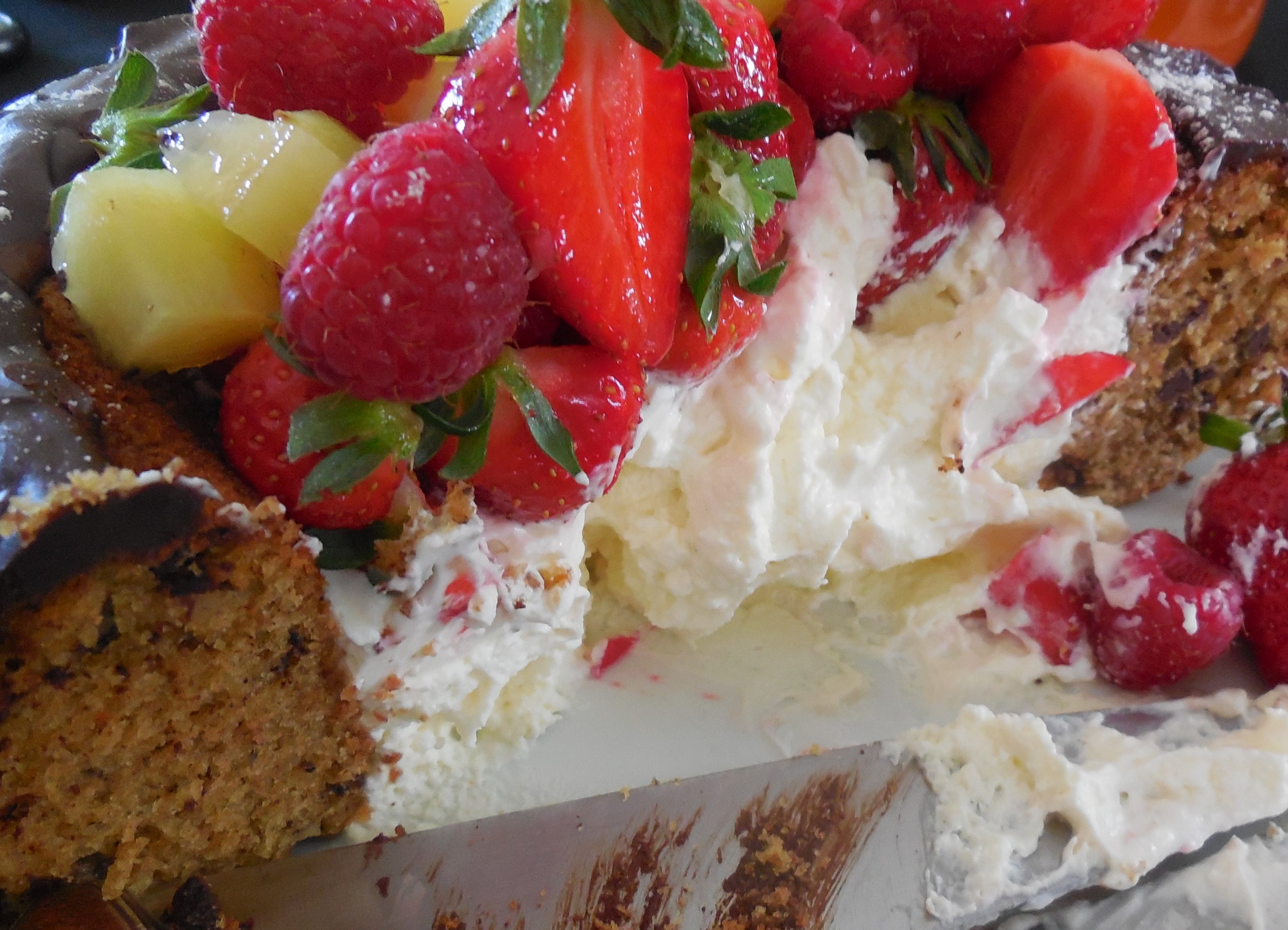 gateau-yaourt-chantilly-fruits-rouges (1)