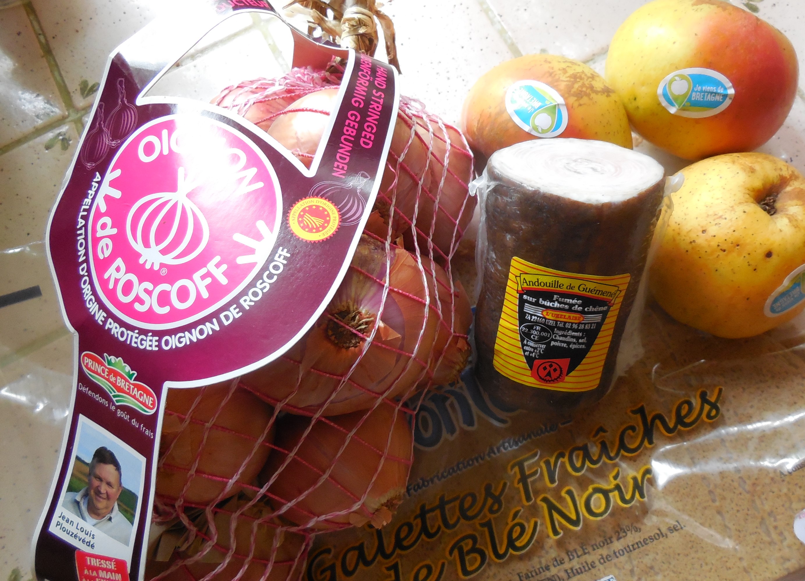 millefeuille-andouille-et-compote-oignon (1)