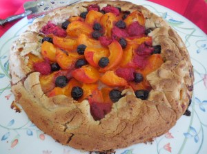 Tarte rustique aux Abricots, Framboises et Myrtilles