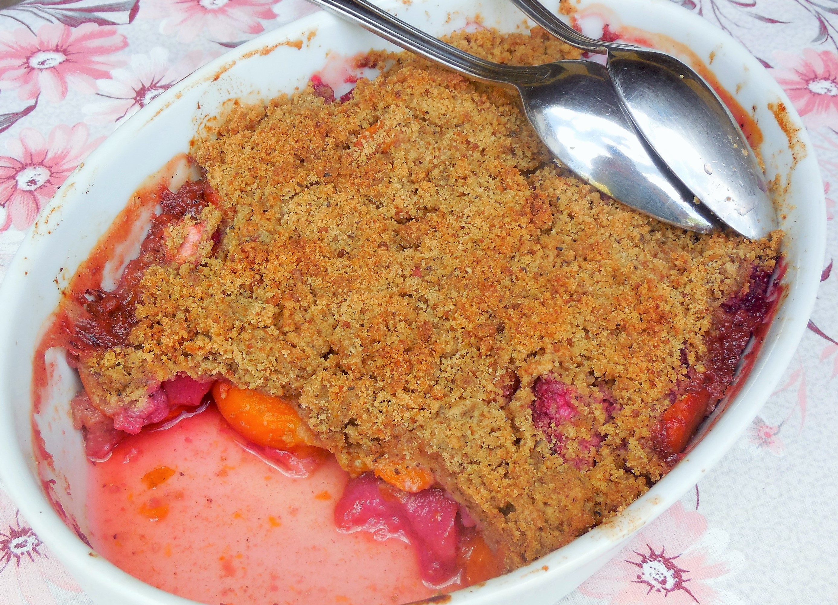 crumble-aux-fruits-dete (3)