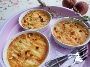 Délicieux gratin de pêches blanches saveur&nbsp;lavande
