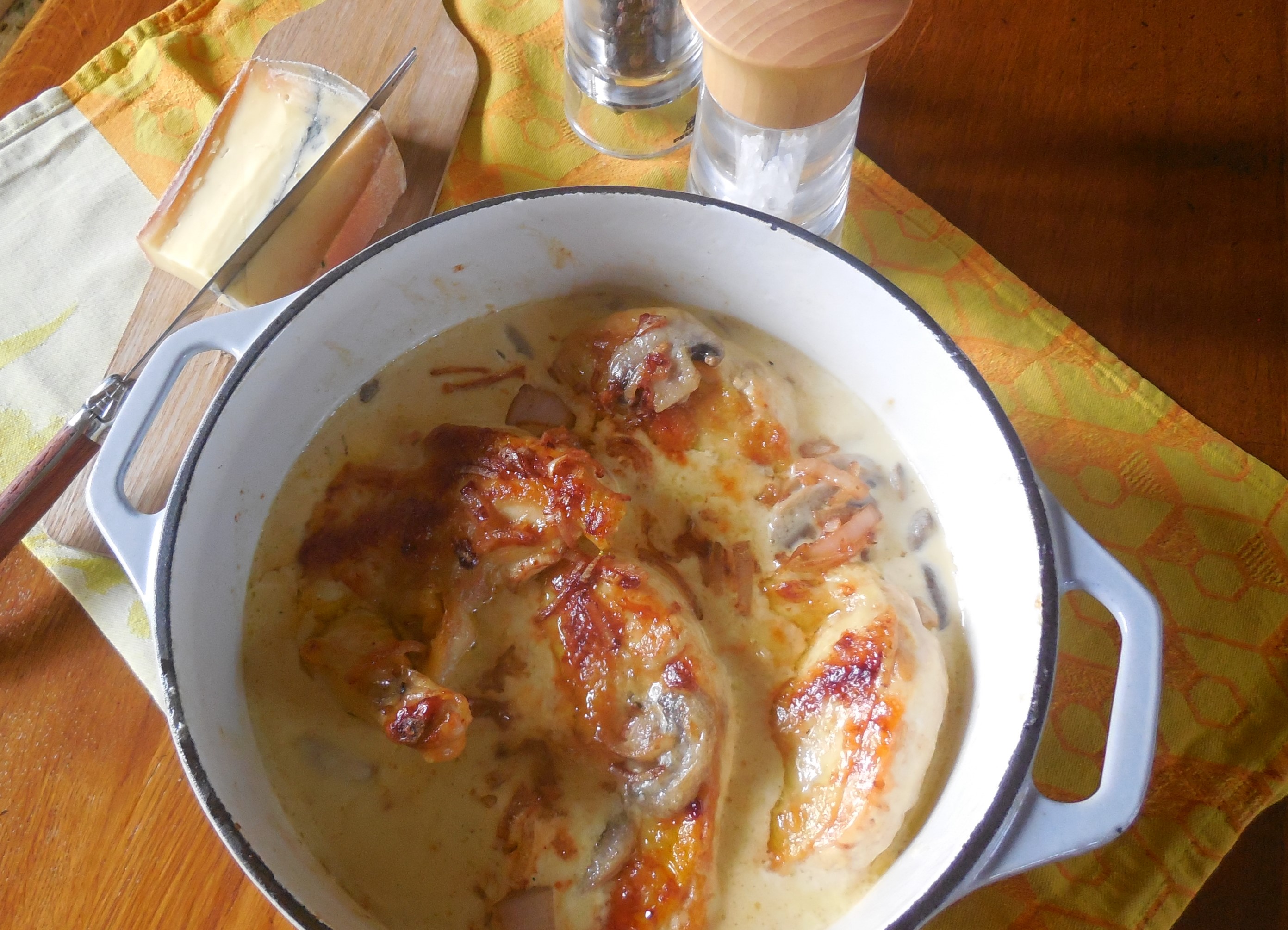Suprêmes de poulet à la crème au Morbier