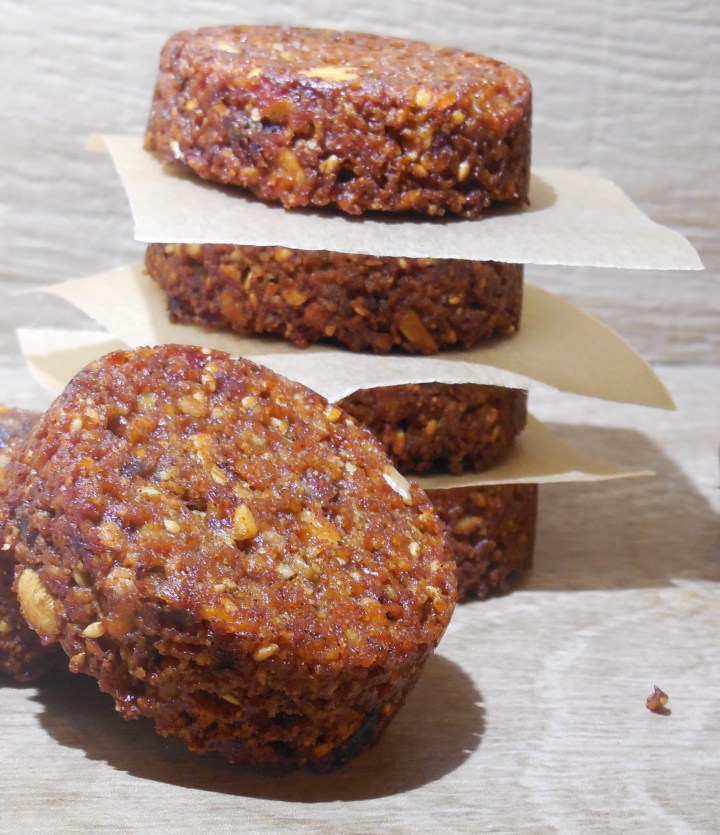 Barres énergétiques au sarrasin et aux dattes 