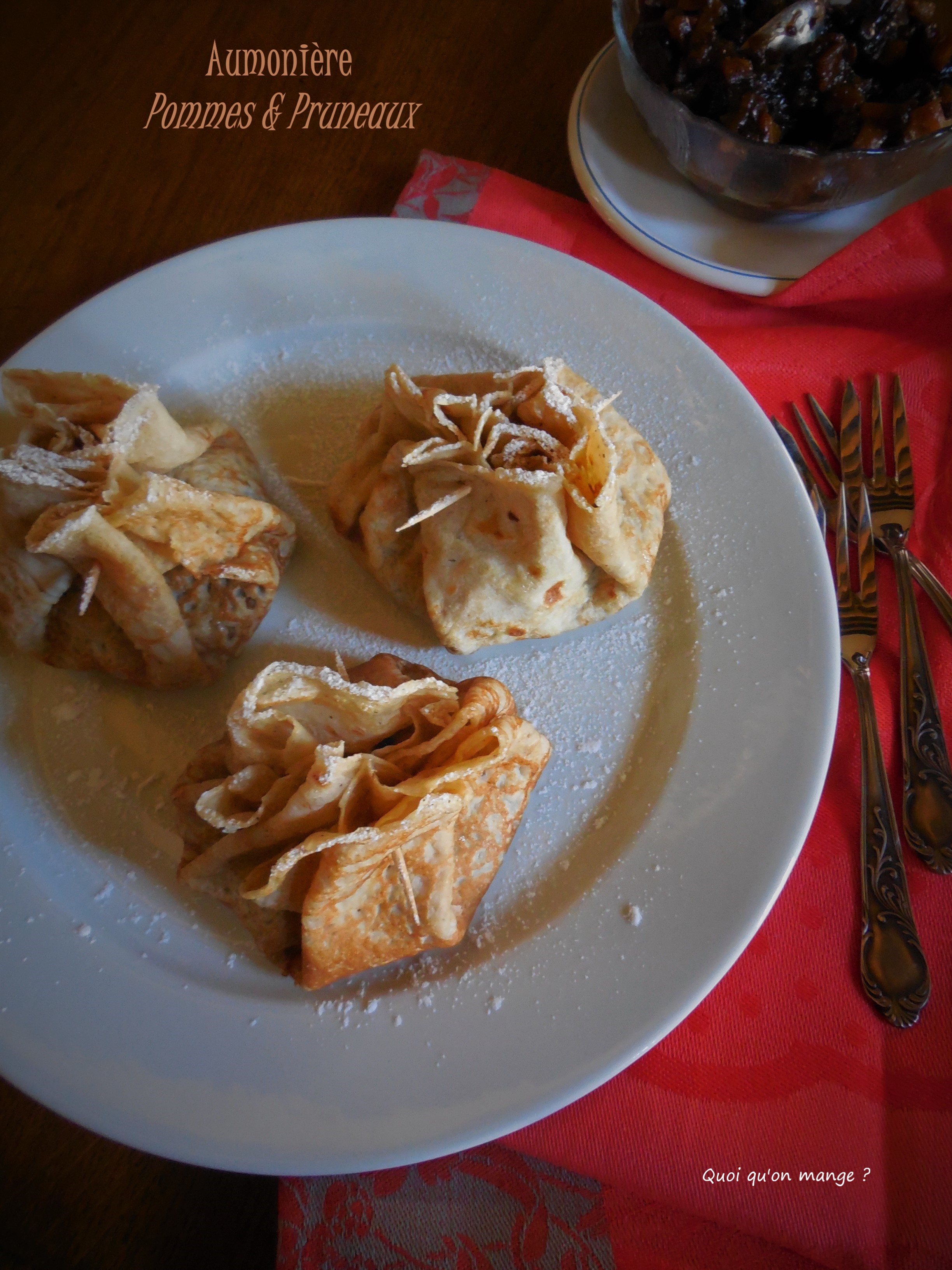 Aumônière aux pommes et aux pruneaux