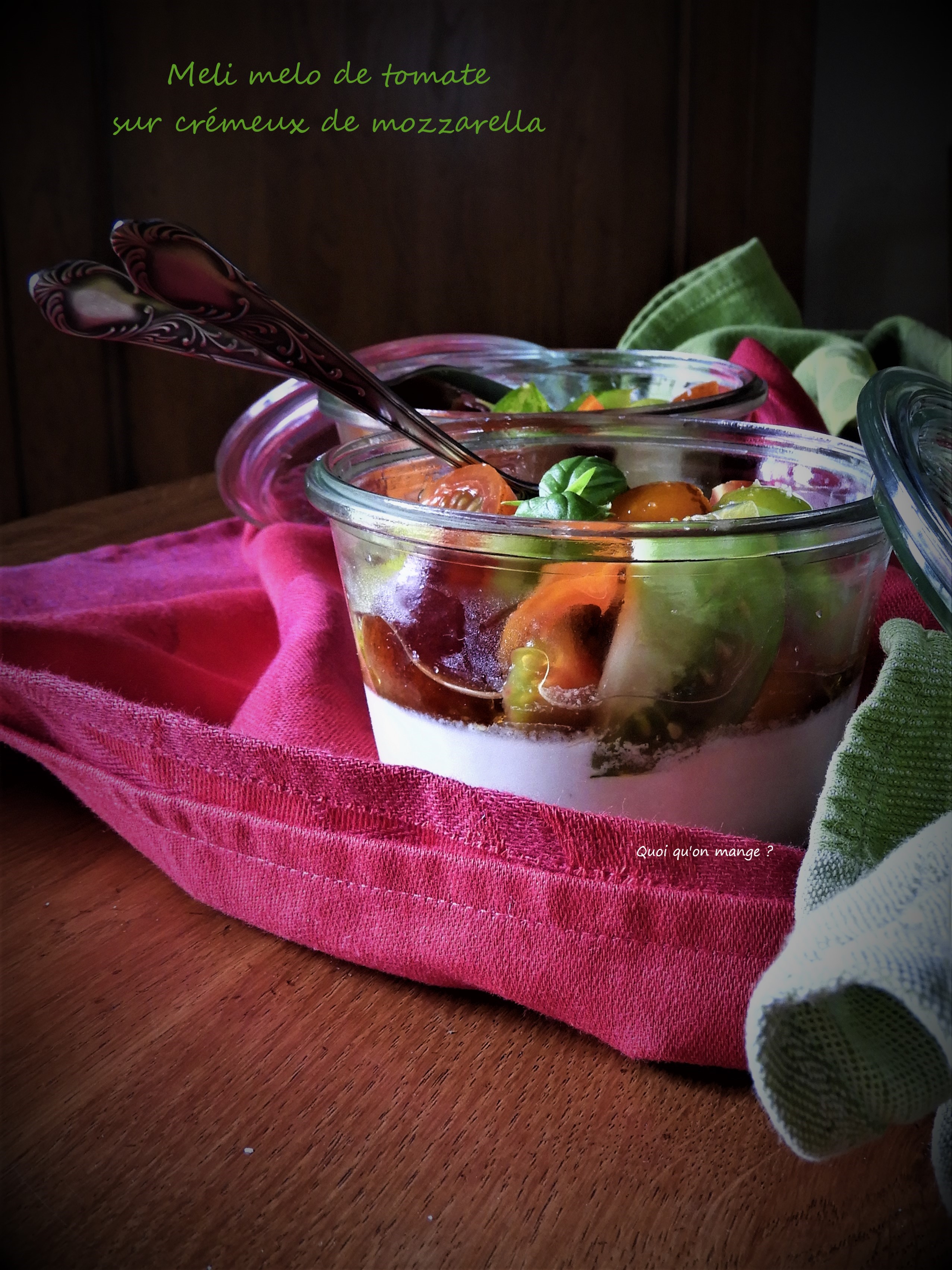 Meli melo de tomate sur crémeux de mozzarella
