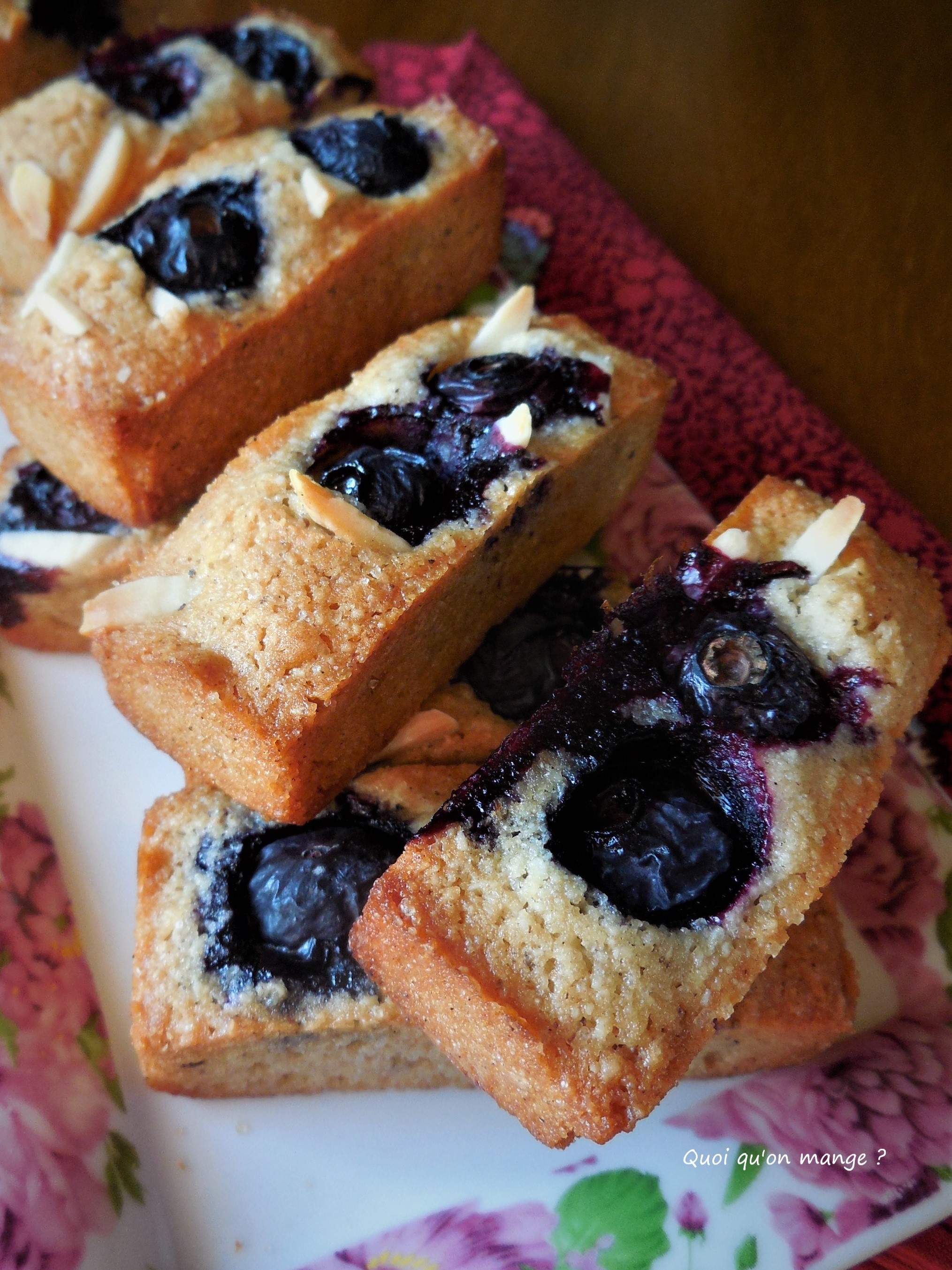 Mini financier aux amandes et aux myrtilles