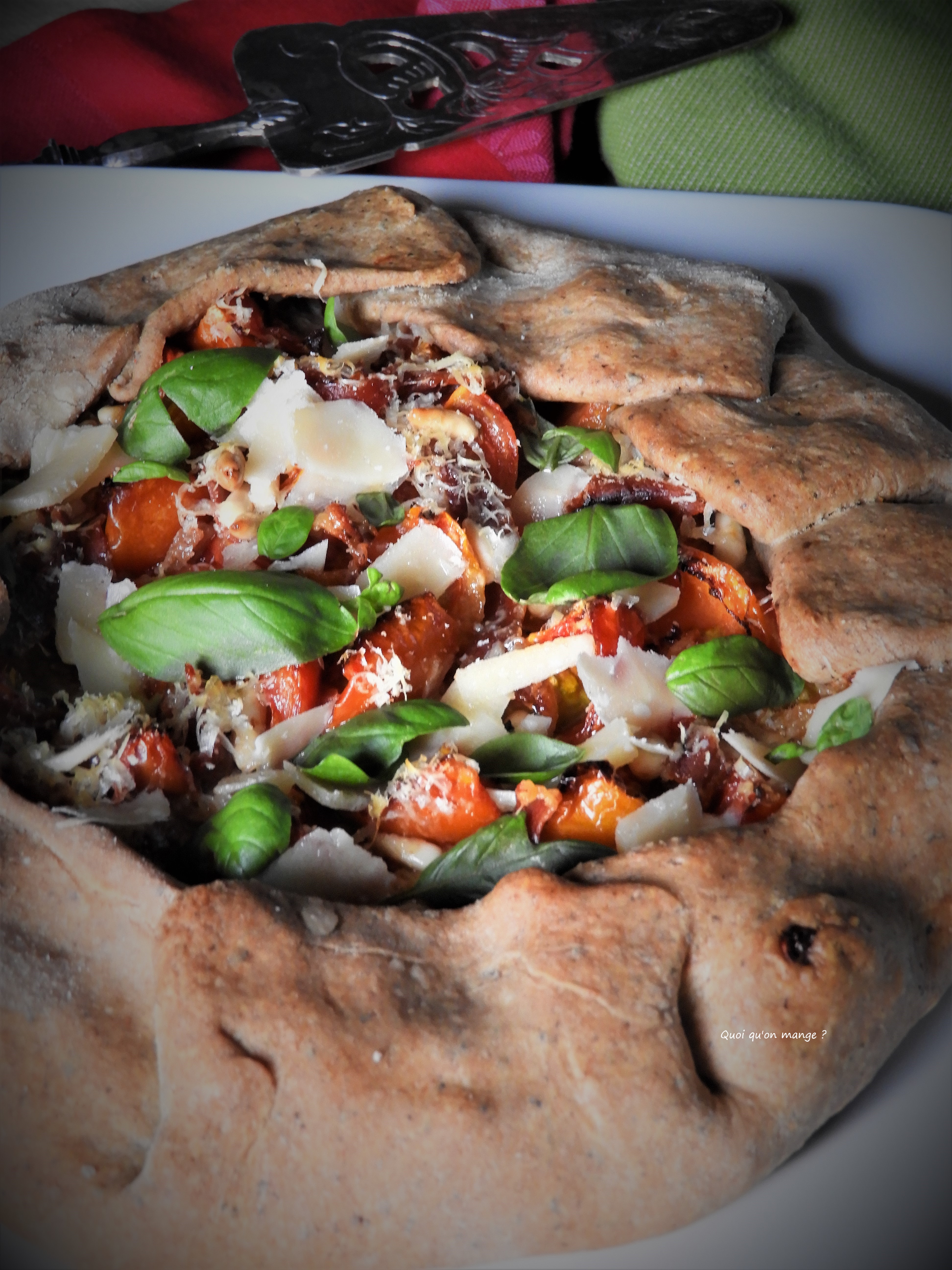 Tarte rustique aux tomates Prune, basilic & parmesan