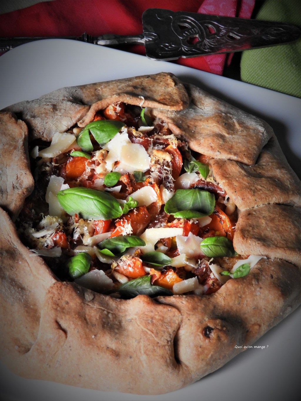 Tarte rustique tomates Prune, basilic et&nbsp;parmesan