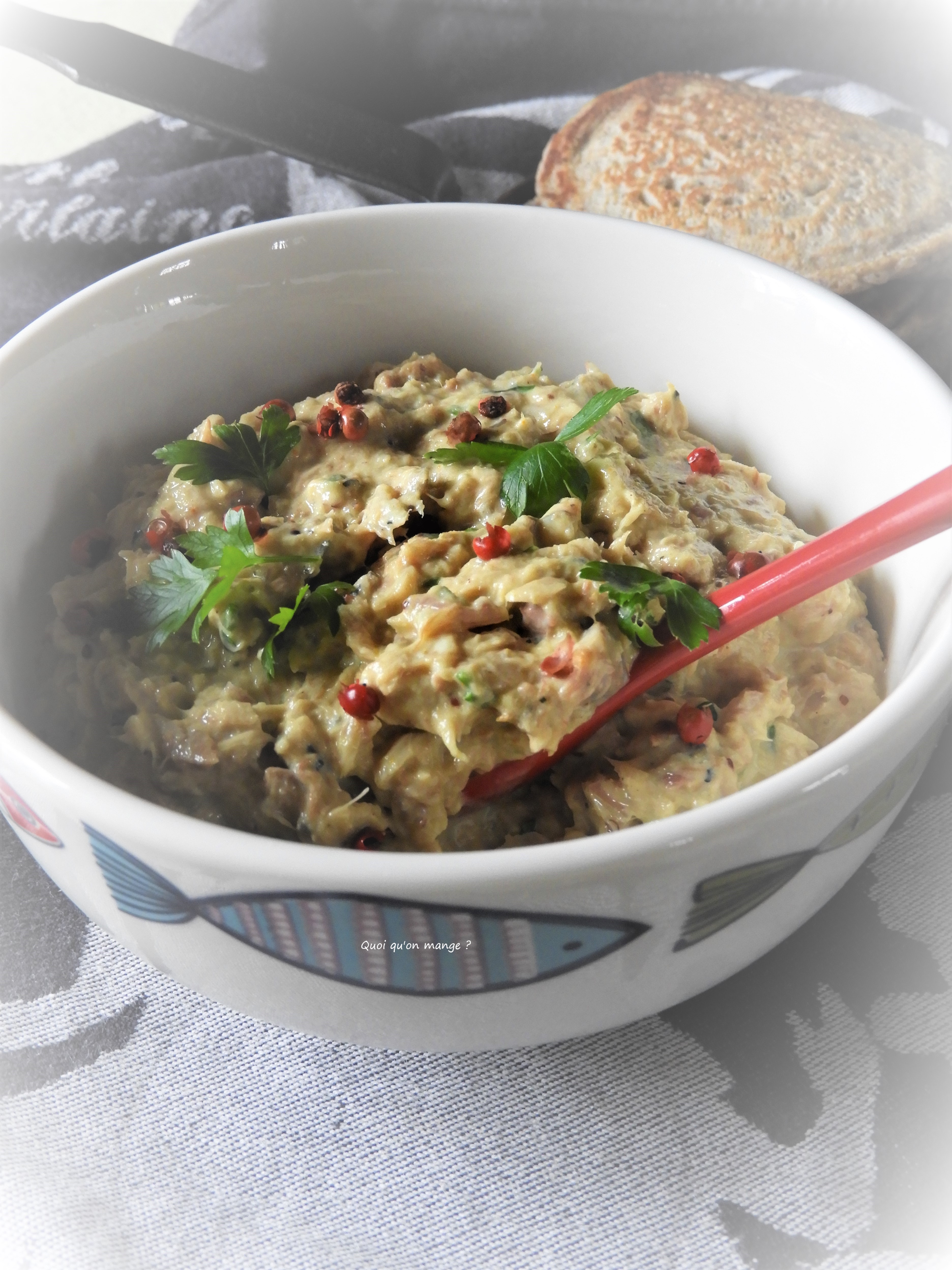Rillettes de maquereau aux épices, blinis au sarrasin