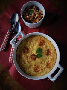 Gratin de semoule de maĂŻs Ă l’emmental