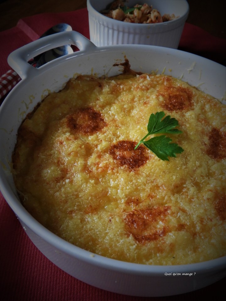 Gratin de semoule de maïs à l'emmenthal
