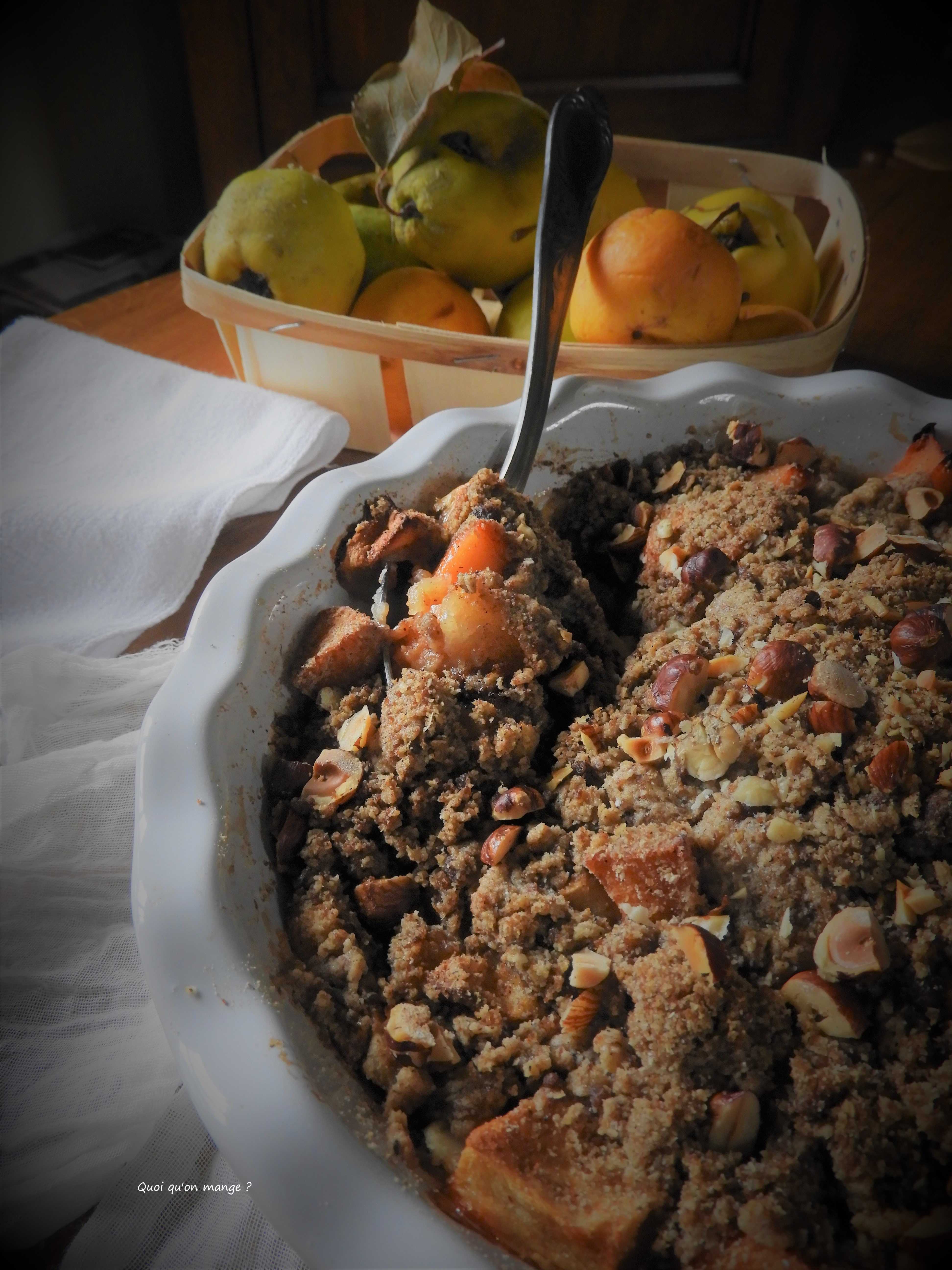 Crumble pomme et coing, saveur cannelle
