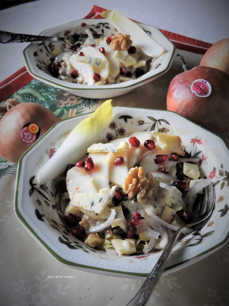 Salade d'endive, poire, oignon de Roscoff et noix au bleu de Sassenage