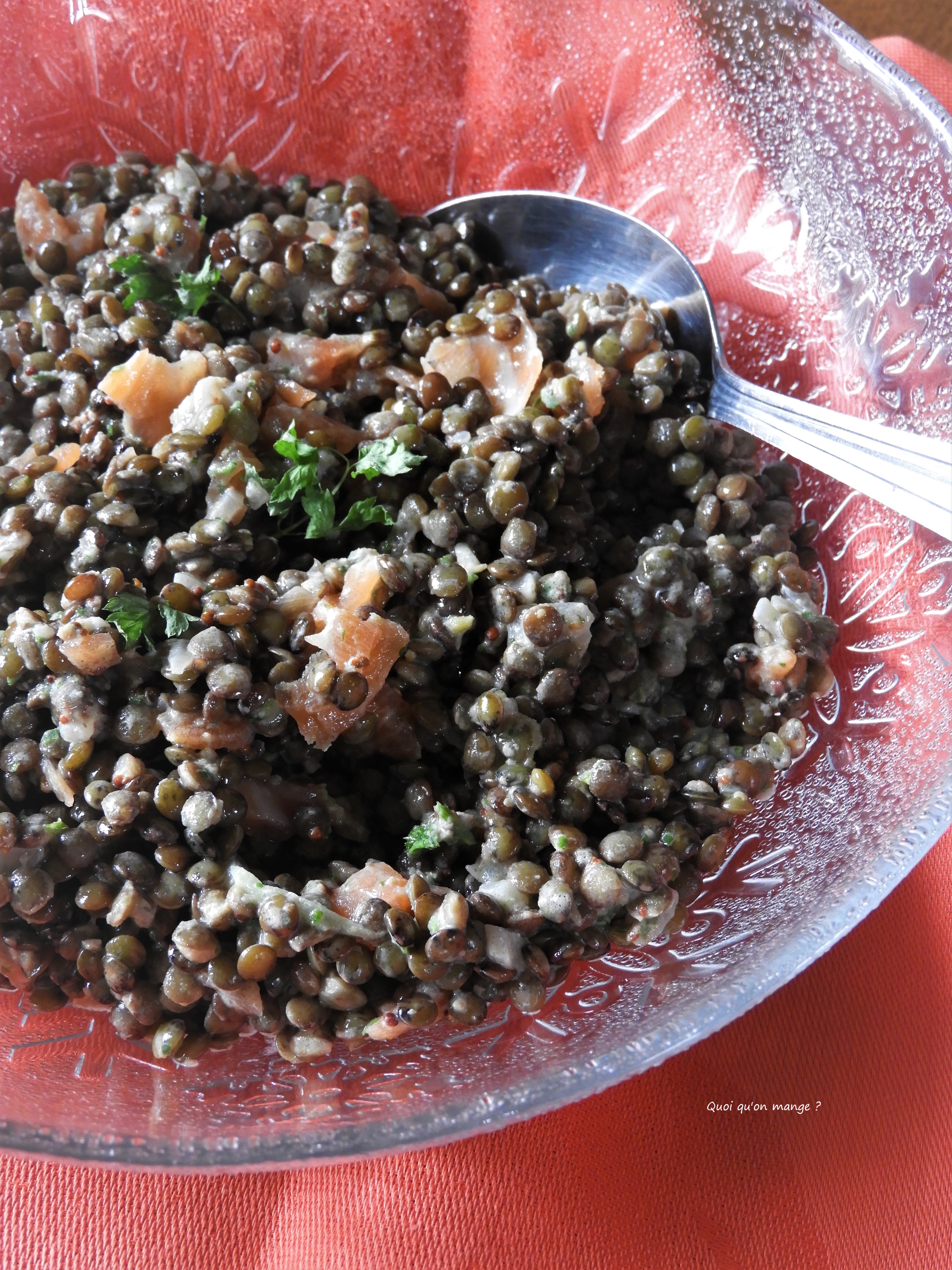 Lentilles sancerroises et saumon fumé en salade