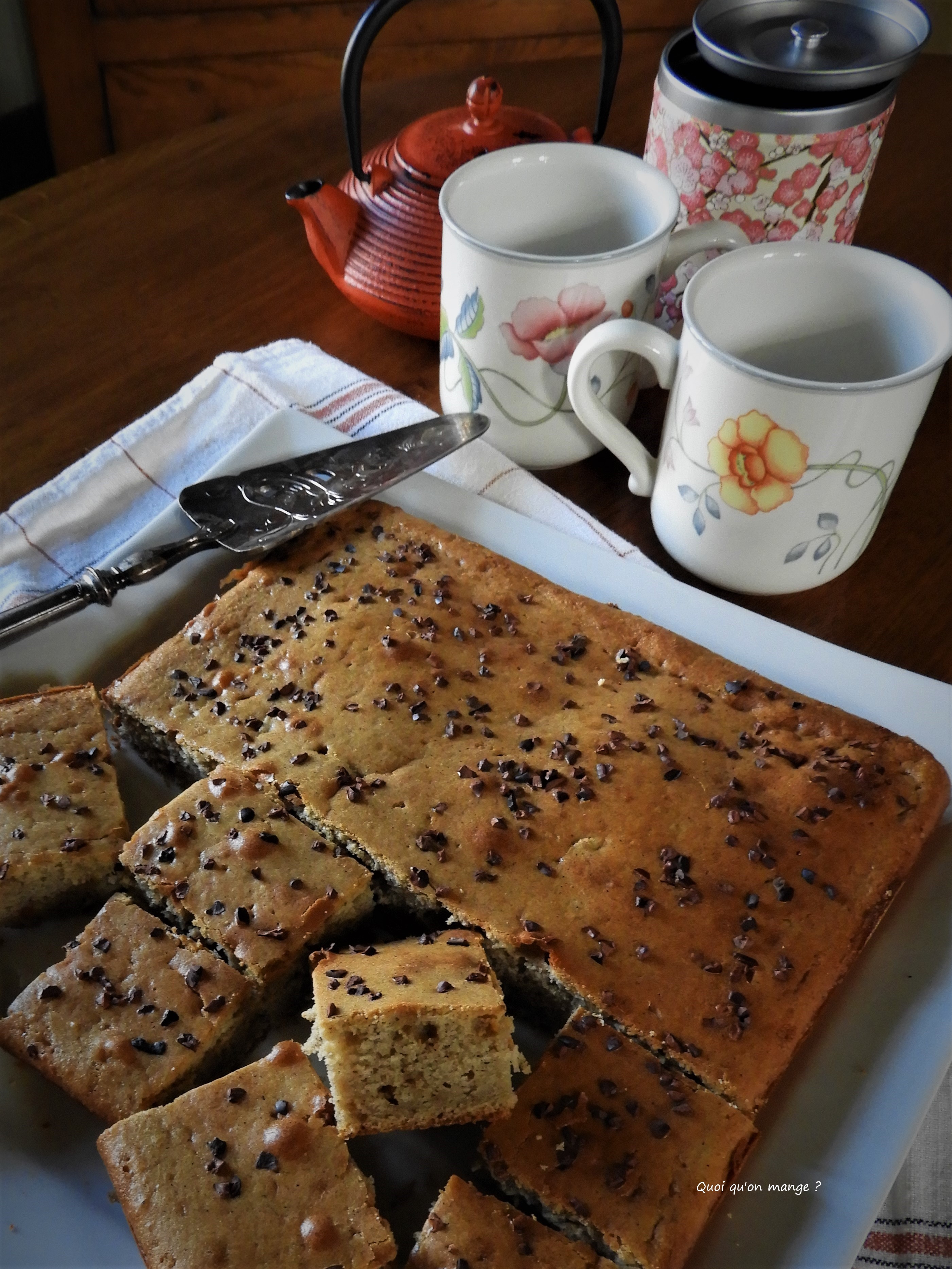 Gâteau à la fleur d'oranger et sarrasin, éclats de grué de chocolat