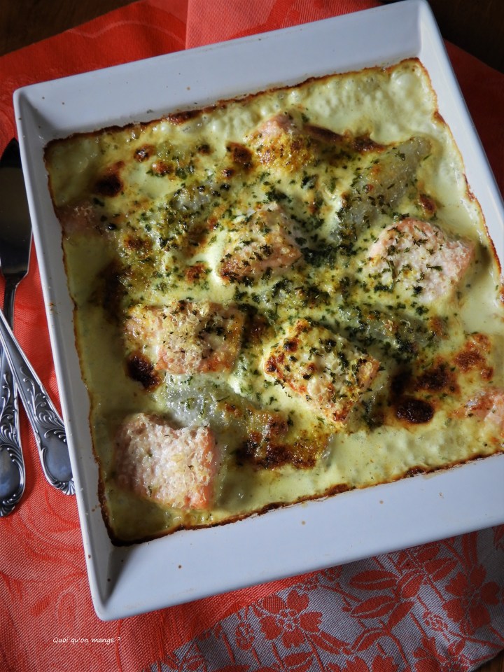 Gratin d&rsquo;endives et saumon frais, sauce crémée au&nbsp;curry