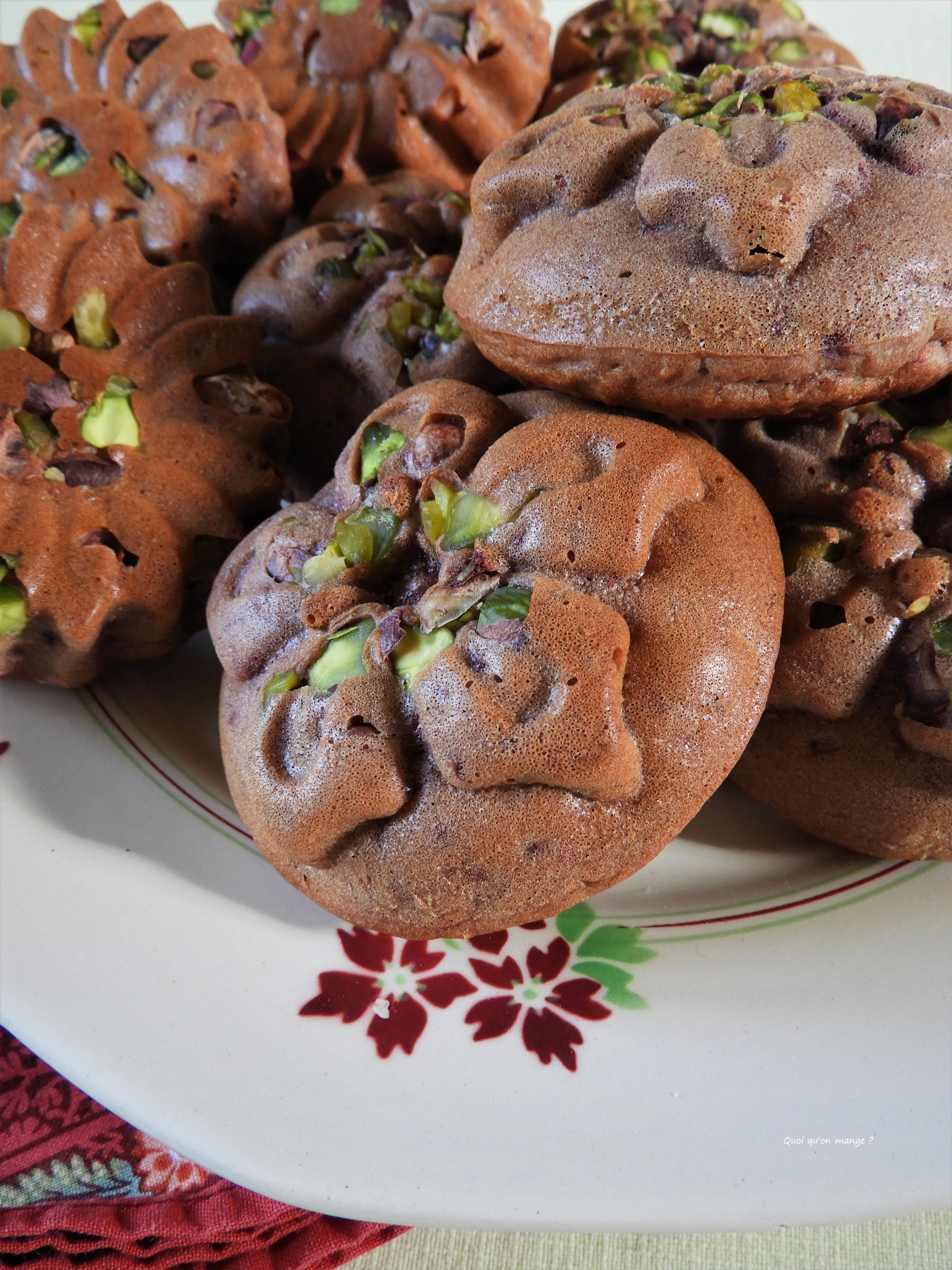 Muffins aux framboises, éclats de pistache