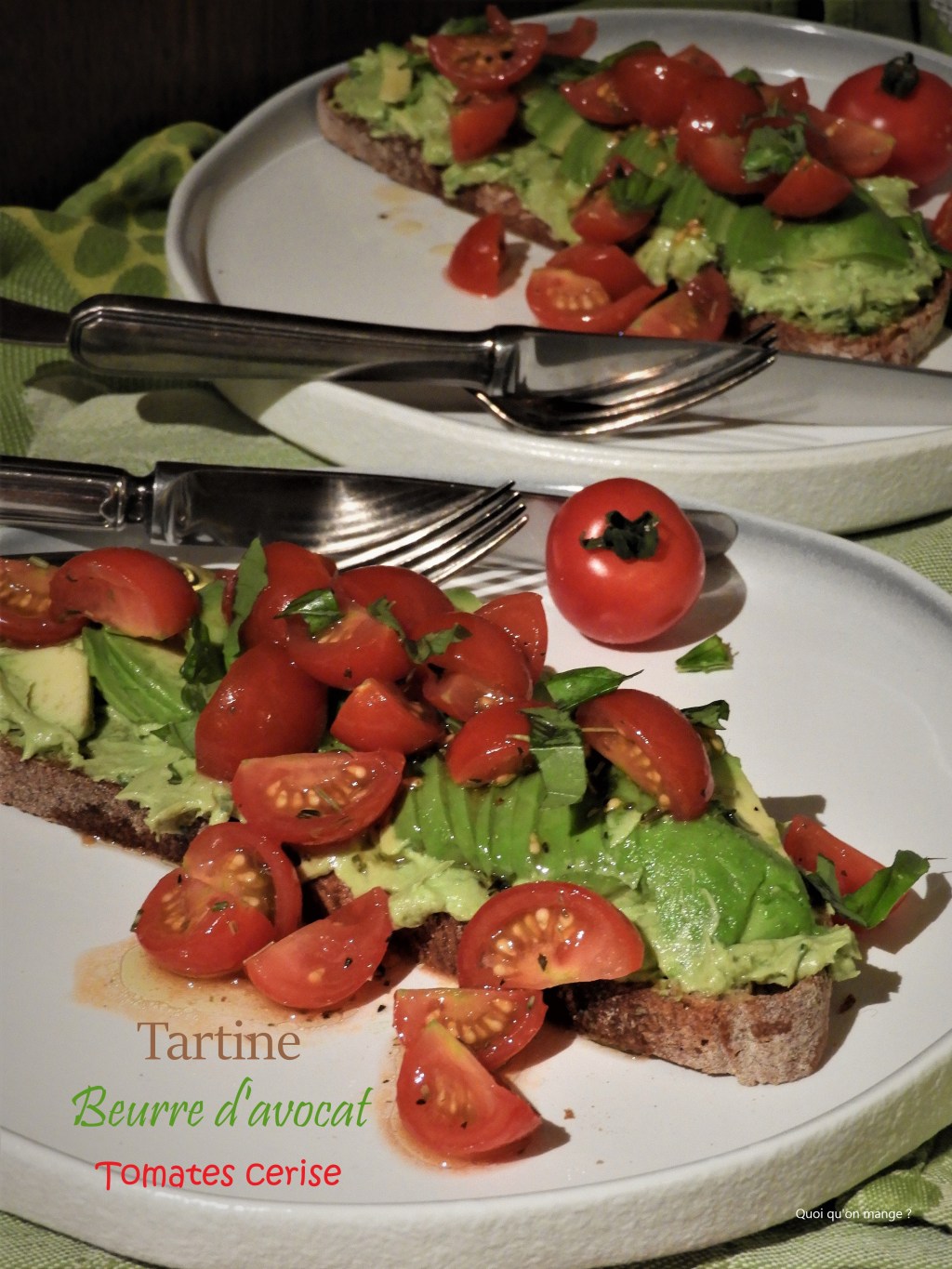 Tartine beurre d&rsquo;avocat et tomates&nbsp;cerise