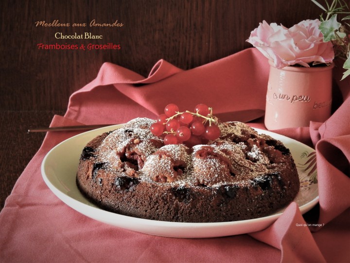 Moelleux aux amandes, chocolat blanc, framboises et&nbsp;groseilles