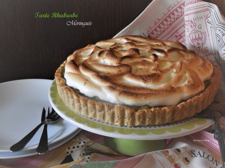 Tarte à la rhubarbe&nbsp;meringuée
