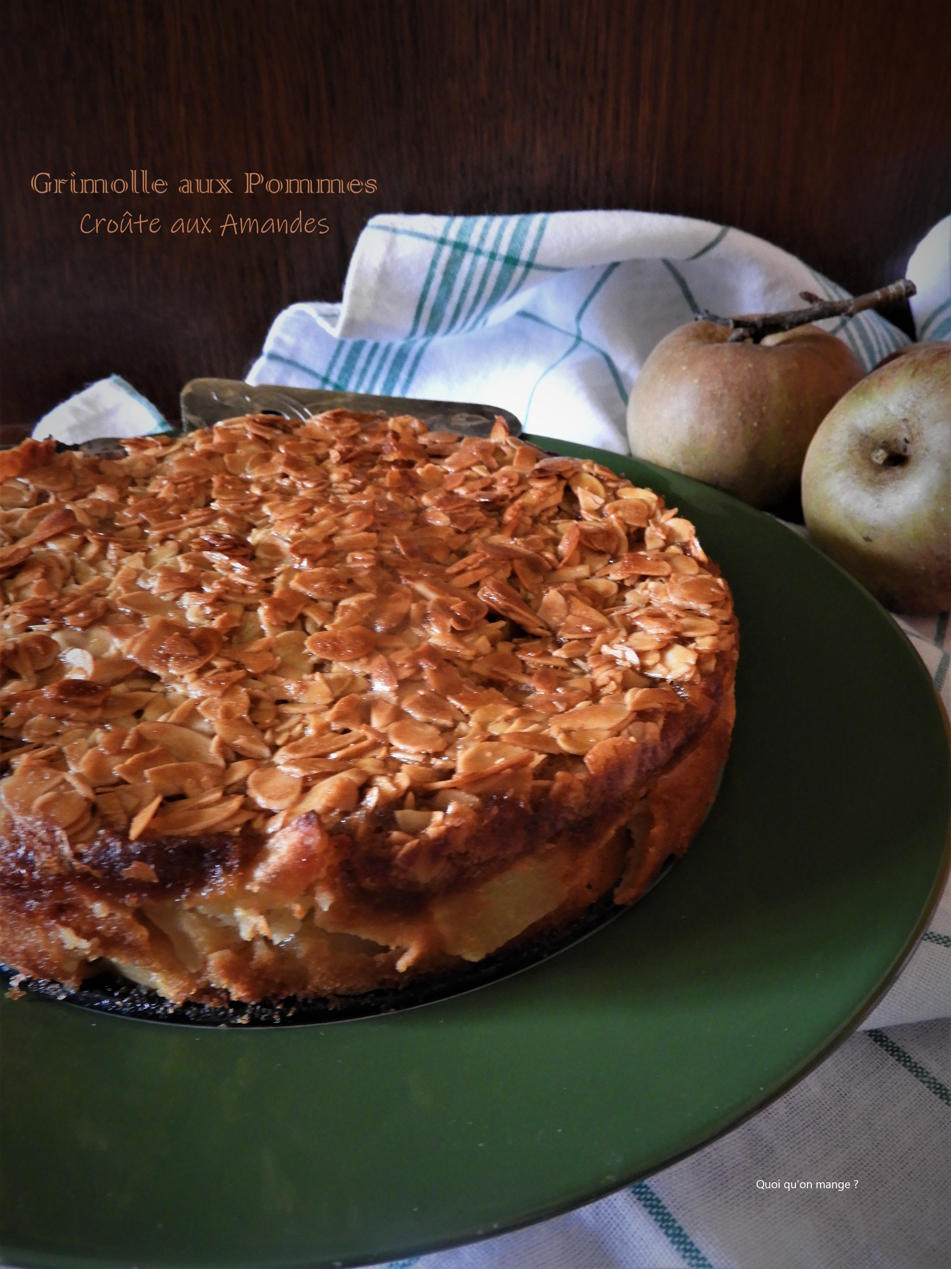 Grimolle poitevine aux pommes sous sa croûte&nbsp;d&rsquo;amandes
