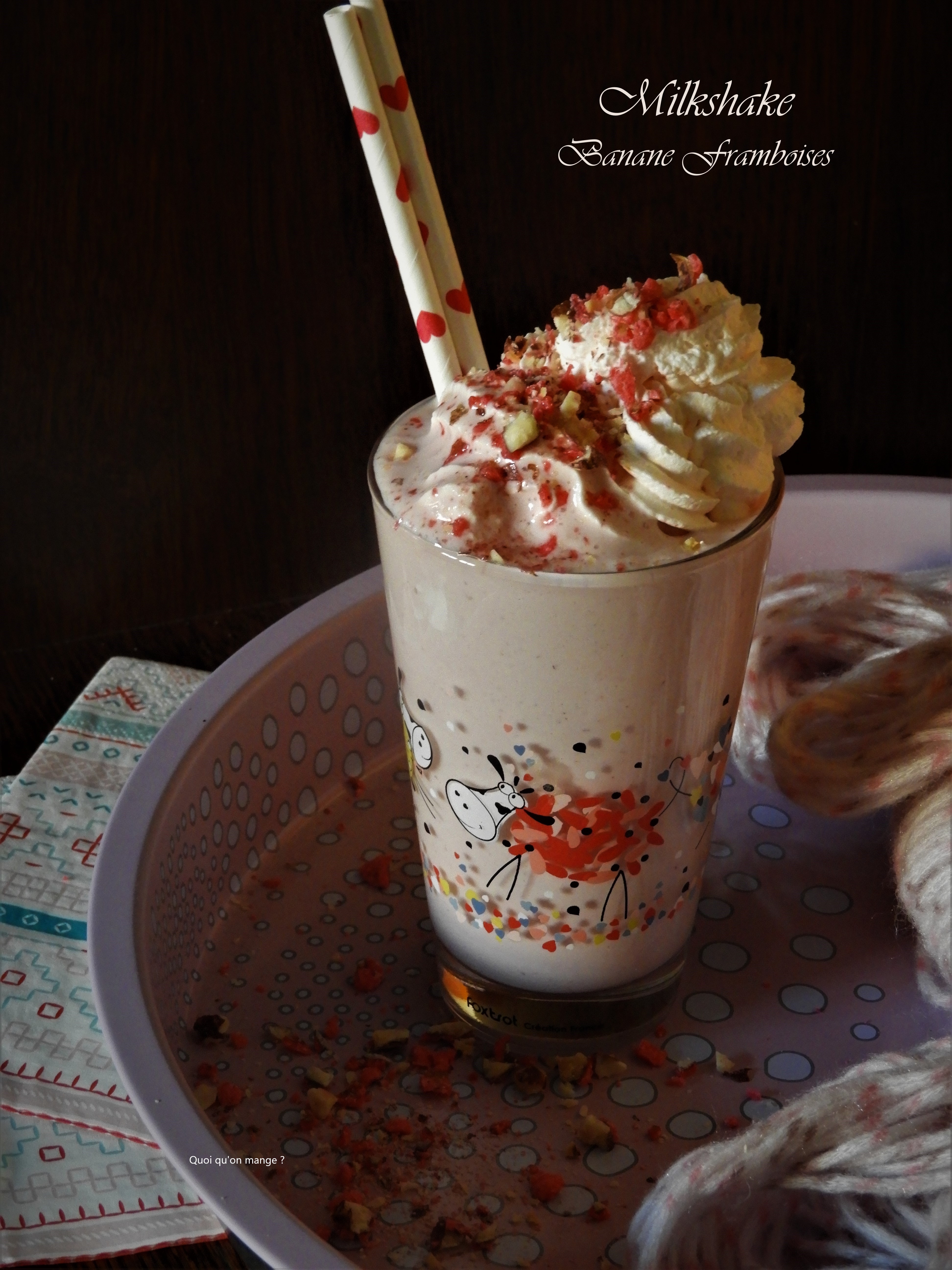 Milkshake banane & framboises délicatement rosé