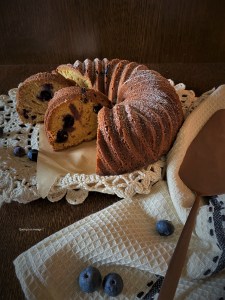 Bundt Cake à la farine de maïs et aux myrtilles, saveurs&nbsp;d&rsquo;agrumes