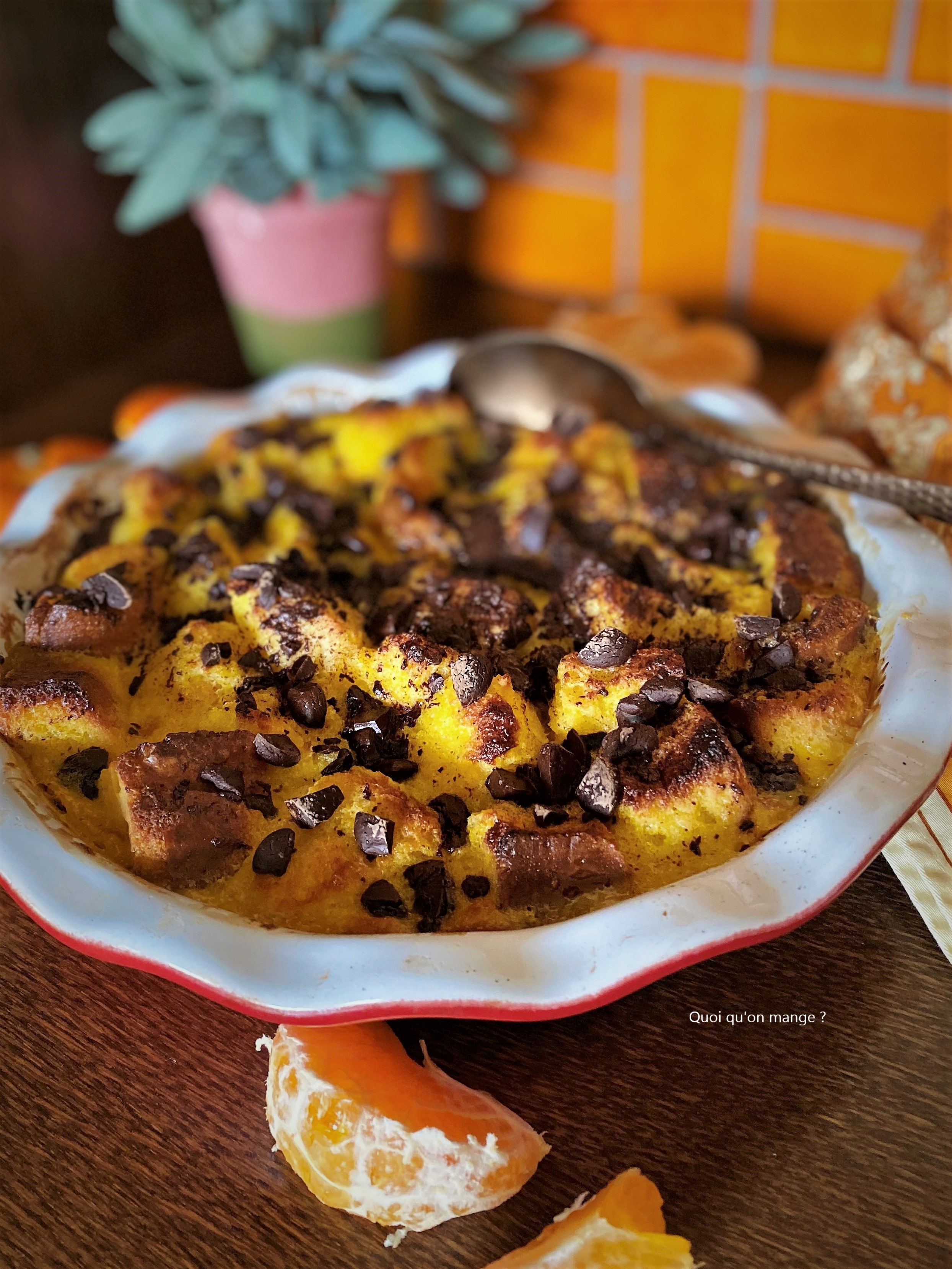 Gâteau de brioche perdue, clémentine et chocolat