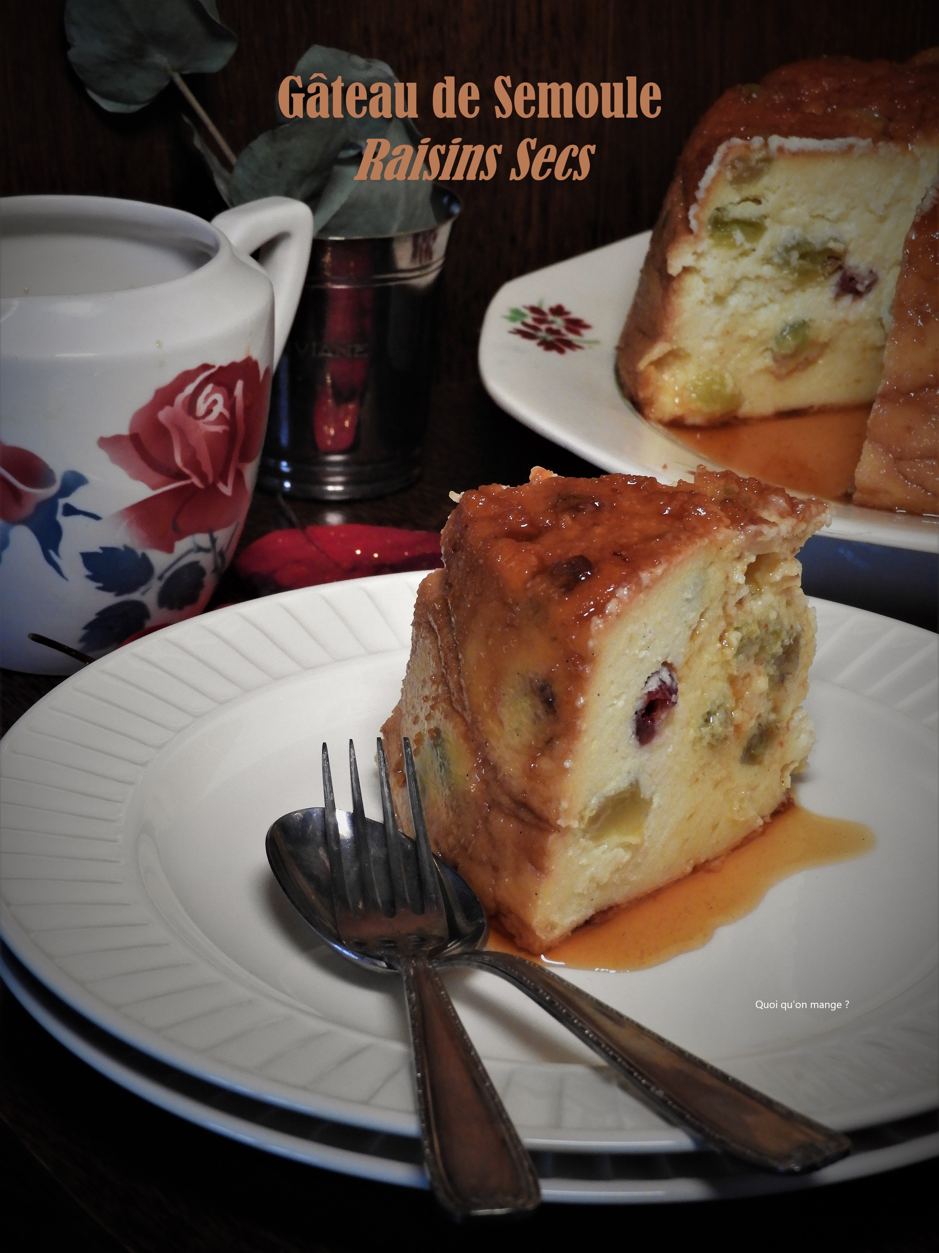 Gâteau de semoule aux raisins secs