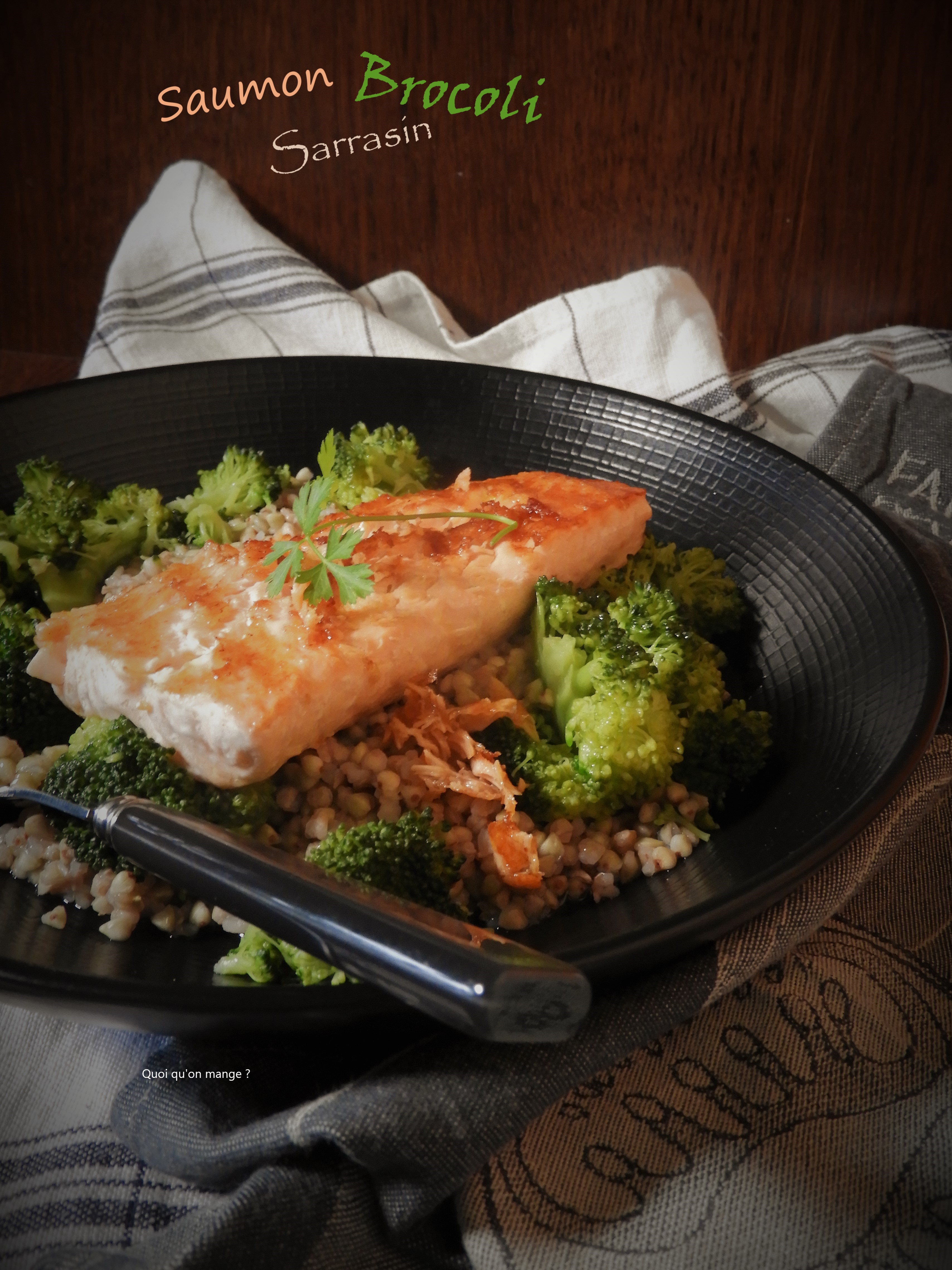 Saumon sur lit de sarrasin au brocoli