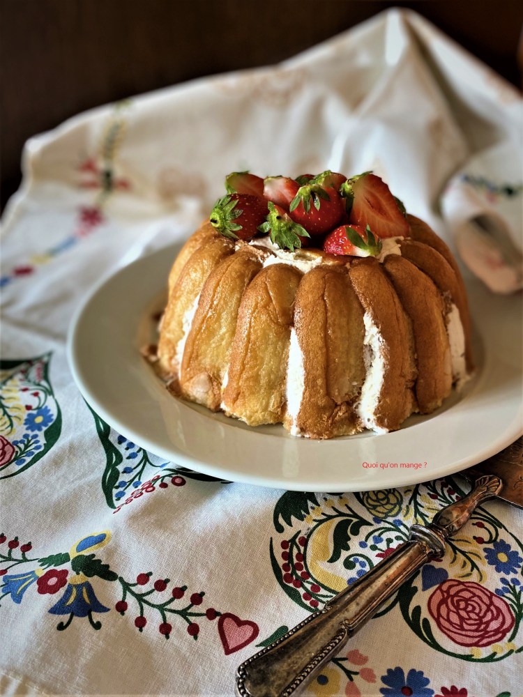 Charlotte aux Fraises "Tupperware"