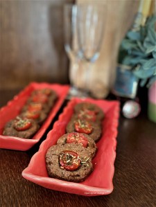 Biscuits apéritif au sarrasin, tomates cerises