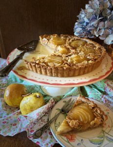 Tarte Bourdaloue, tarte aux poires et crème&nbsp;d&rsquo;amandes