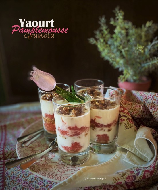 Parfait de yaourt au pamplemousse et granola