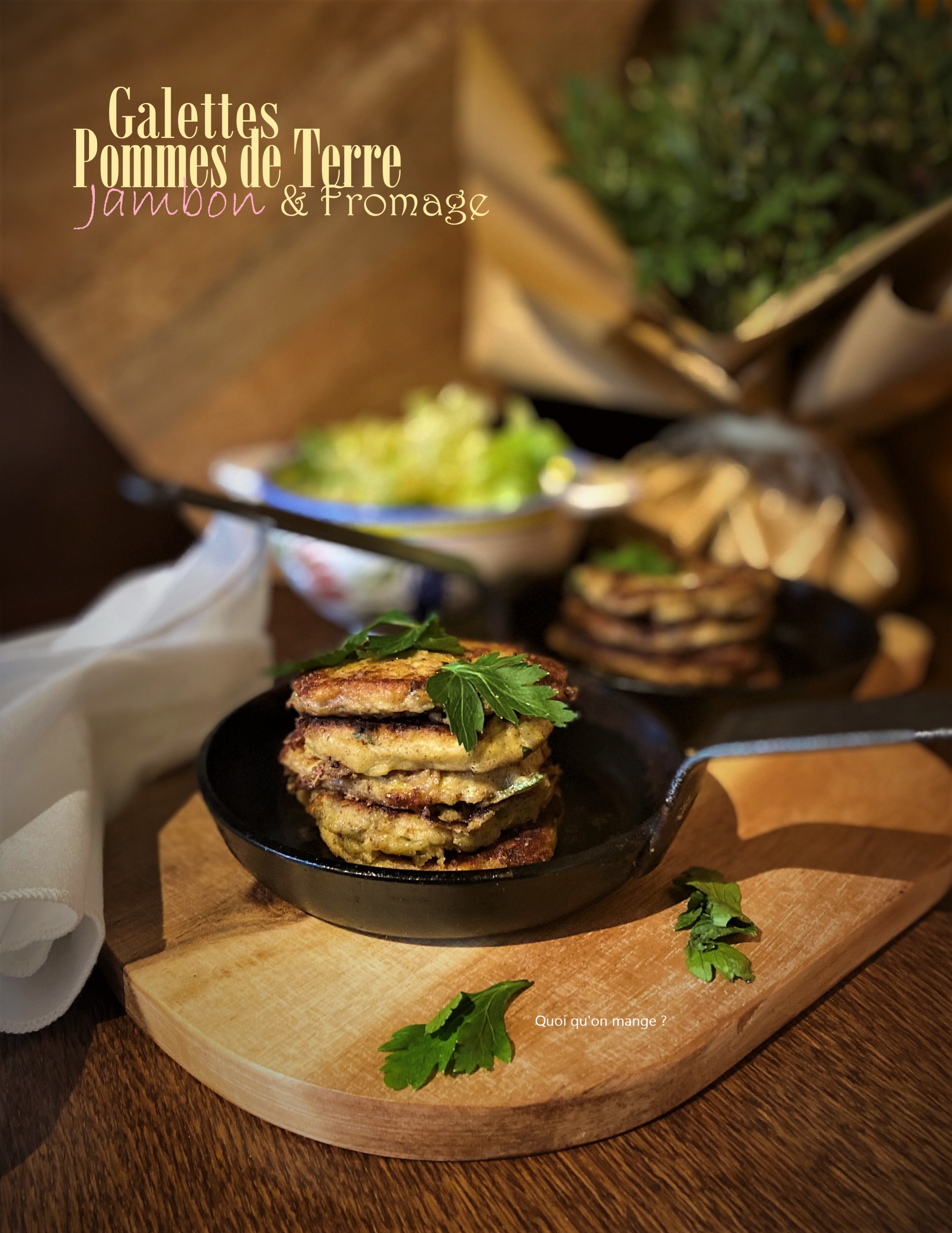 Galettes de pommes de terre, jambon et fromage