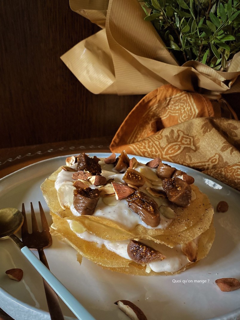 Pastilla au lait d'amandes et figues séchées